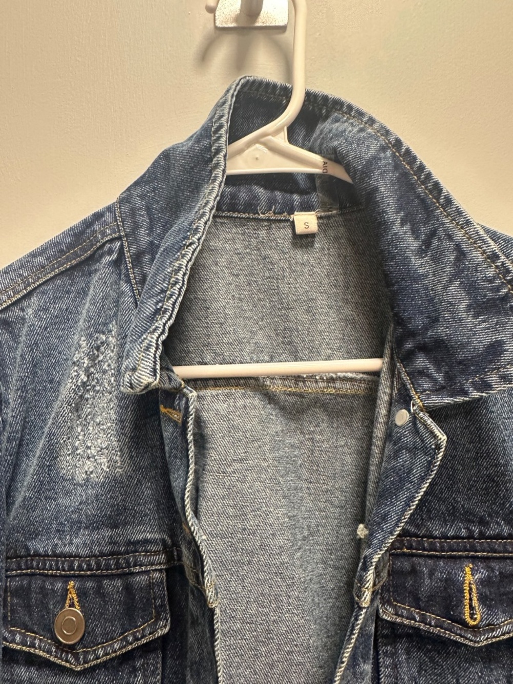 Jean jacket - Picture 3 of 4